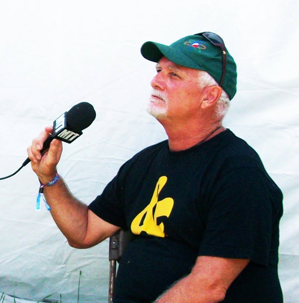 Bill Kreutzmann trackside, frame 6