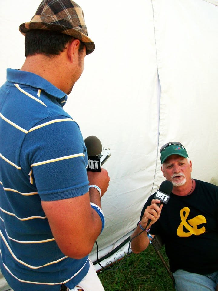 Bill Kreutzmann trackside, frame 9