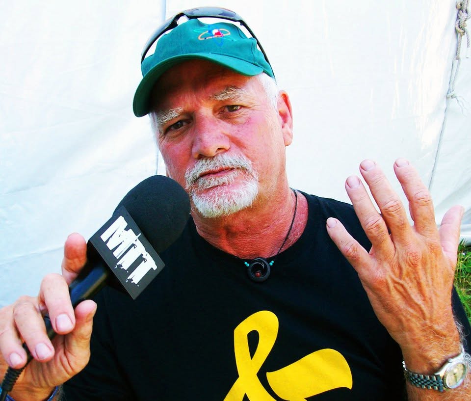 Bill Kreutzmann trackside, frame 14