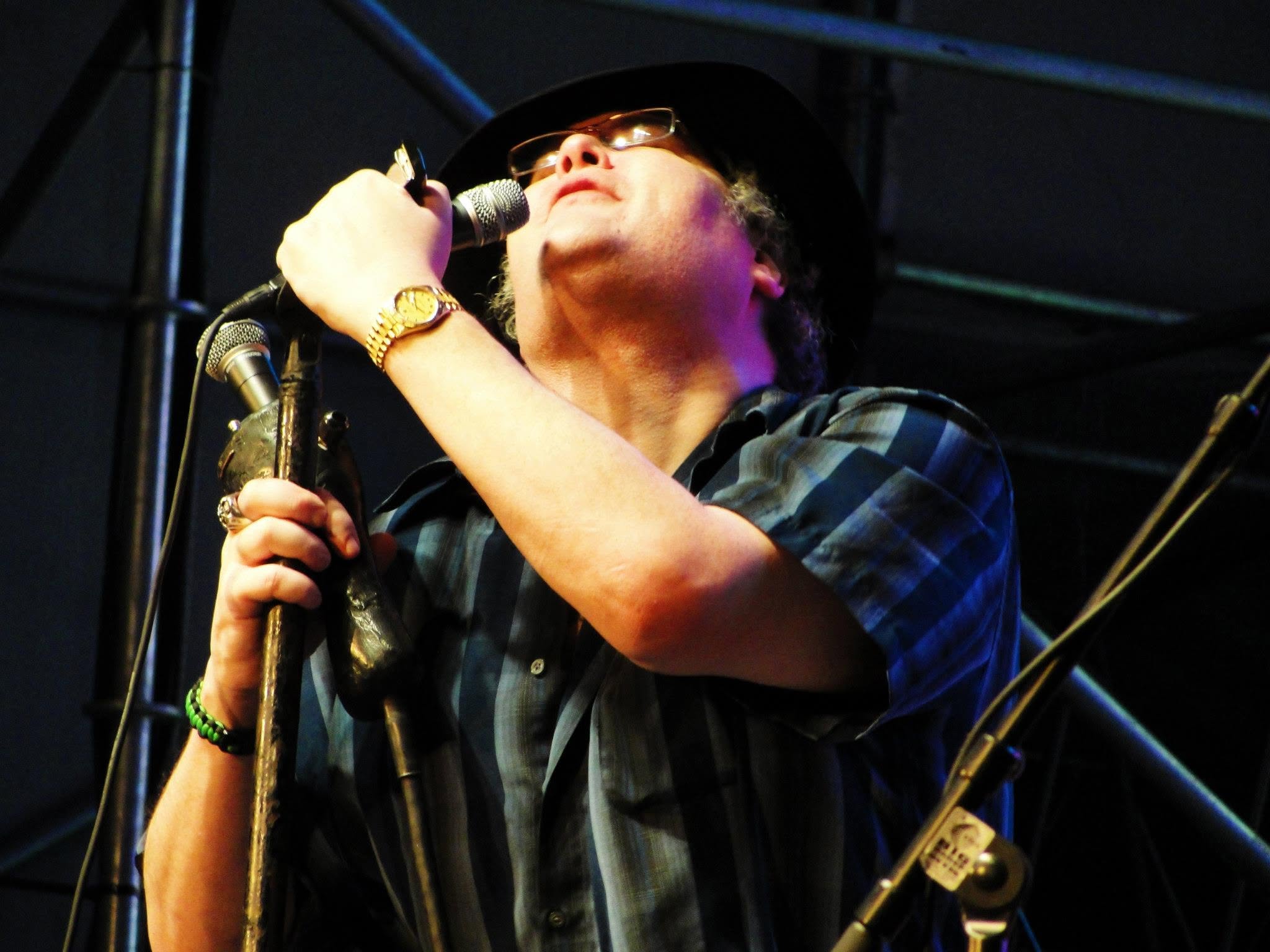 Blues Traveler at the Mann live, frame 3