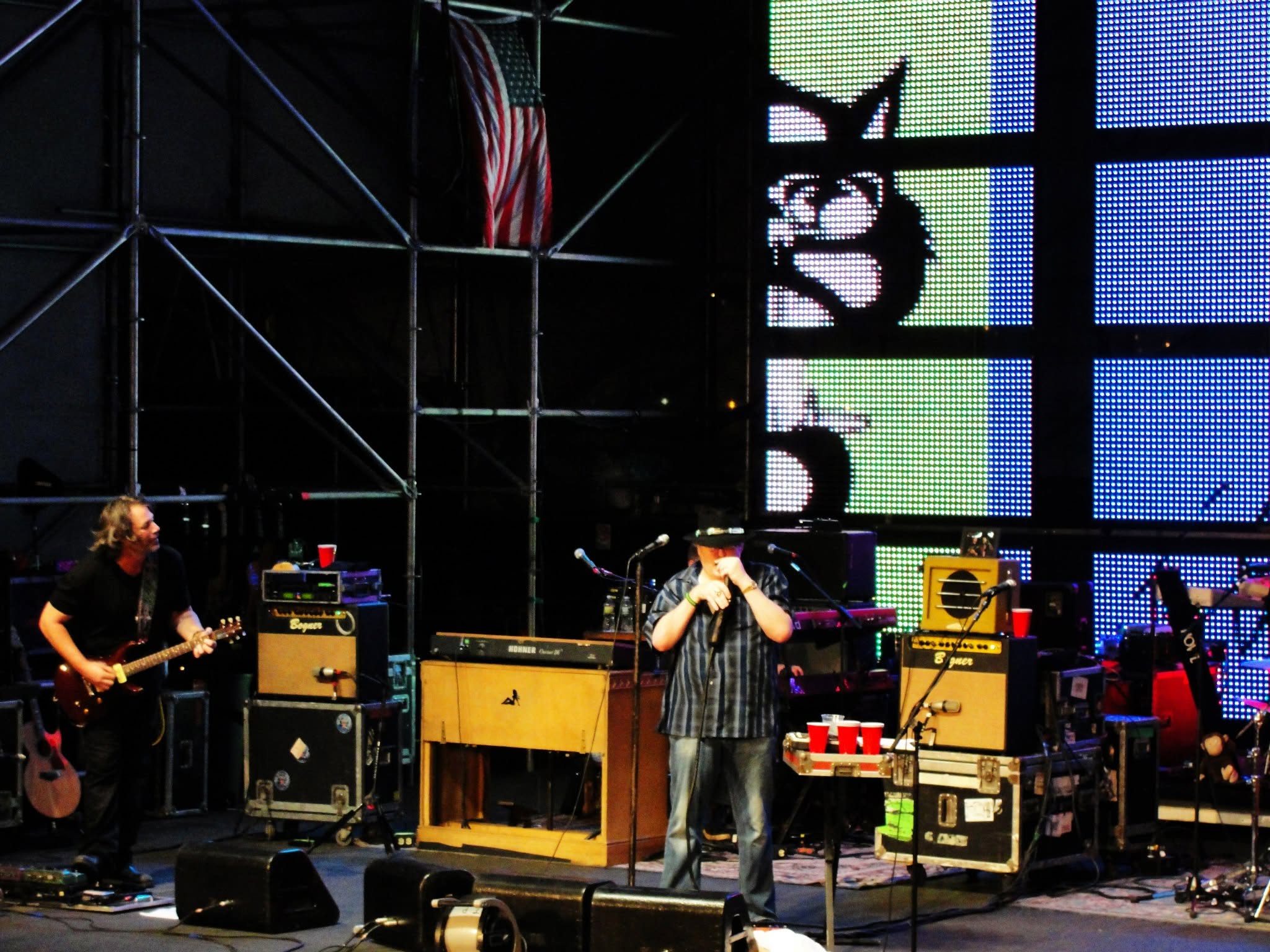 Blues Traveler at the Mann live, frame 7