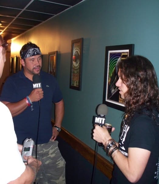 Dragonforce Interview live, frame 6
