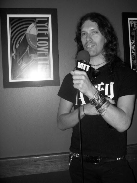 Dragonforce Interview live, frame 9
