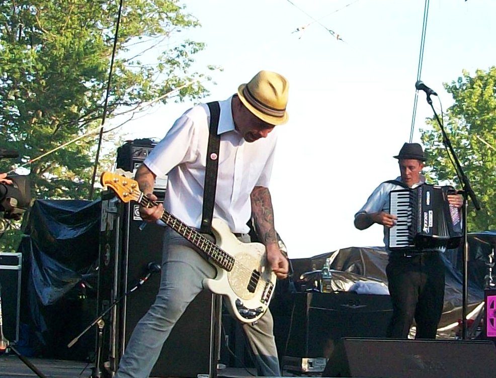 Flogging Molly trackside, frame 7
