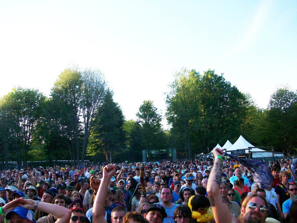 Flogging Molly trackside, frame 20