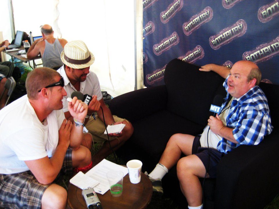 Kyle Gass trackside, frame 4
