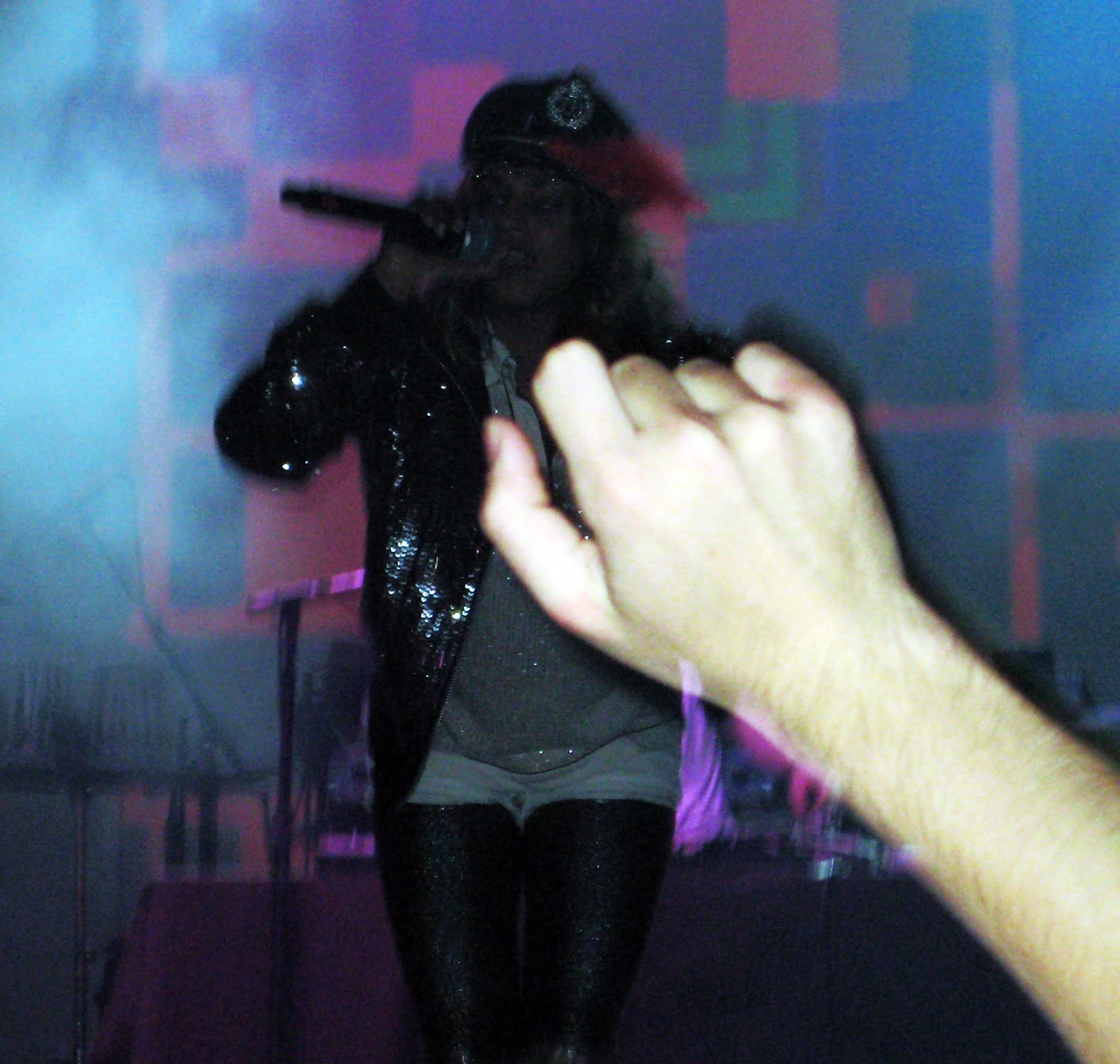 M.I.A. at Vegoose trackside, frame 3