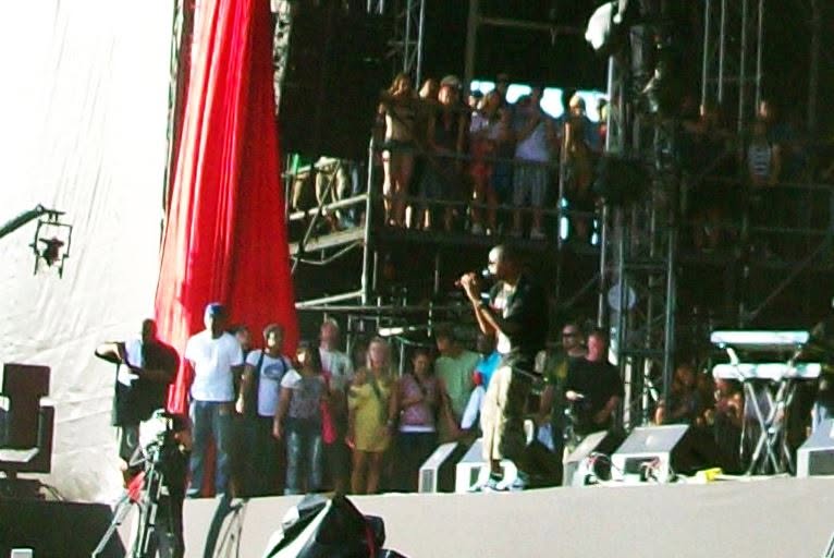 Nas and Damian Marley trackside, frame 5
