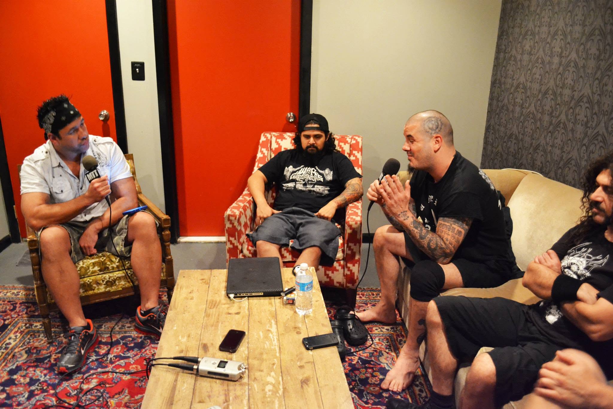 Philip H. Anselmo and The Illegals live, frame 5