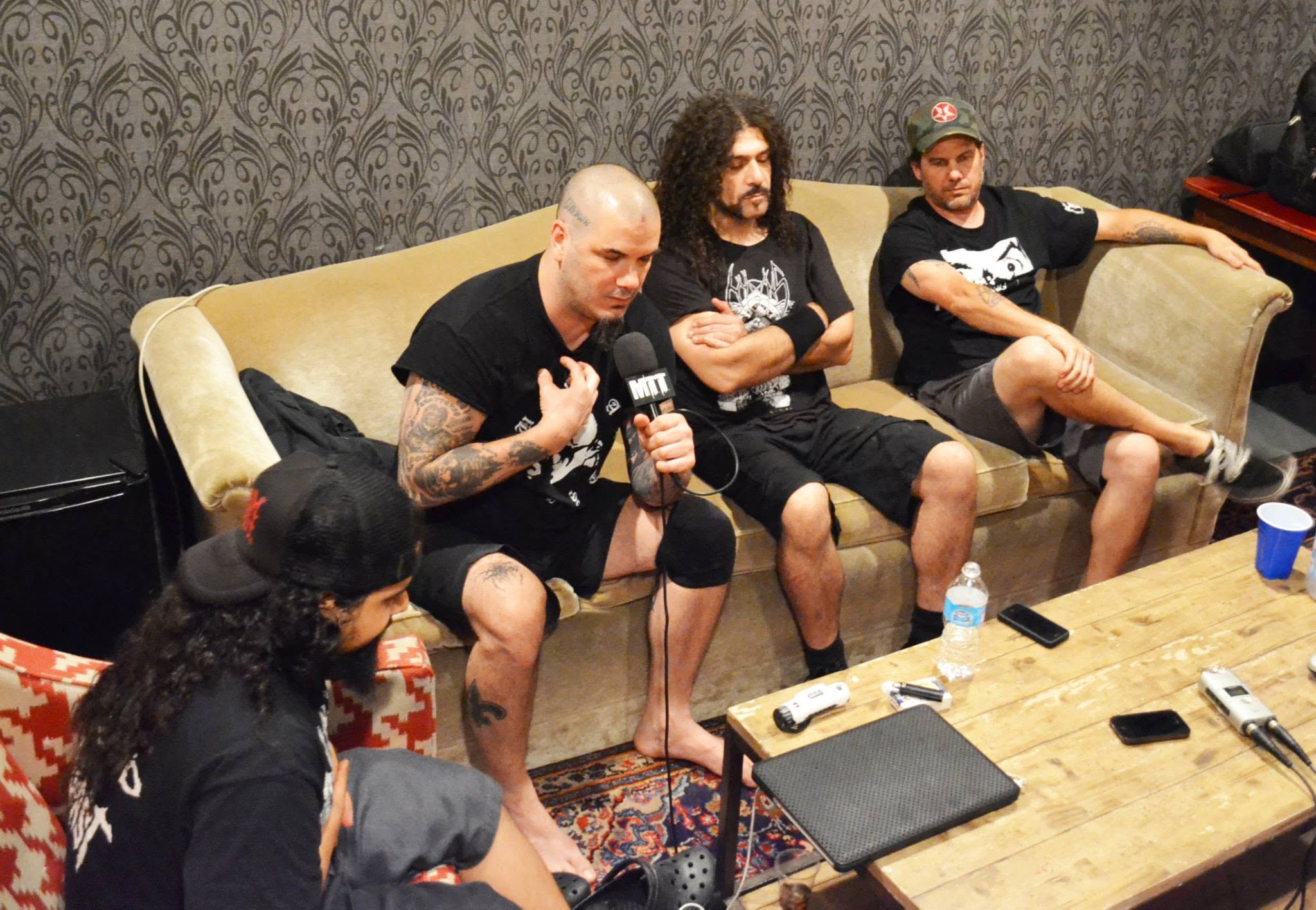 Philip H. Anselmo and The Illegals live, frame 11