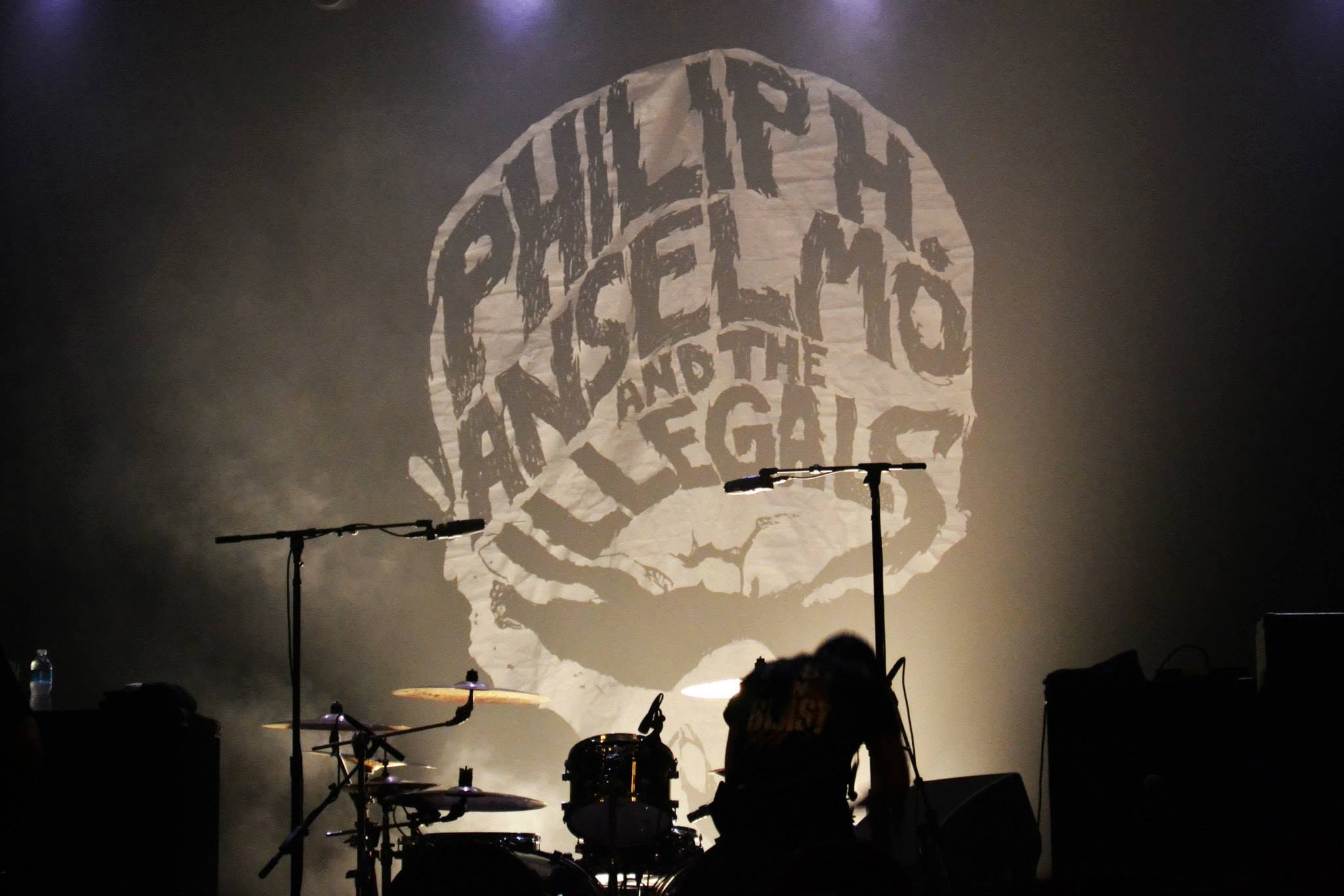 Philip H. Anselmo and The Illegals live, frame 14