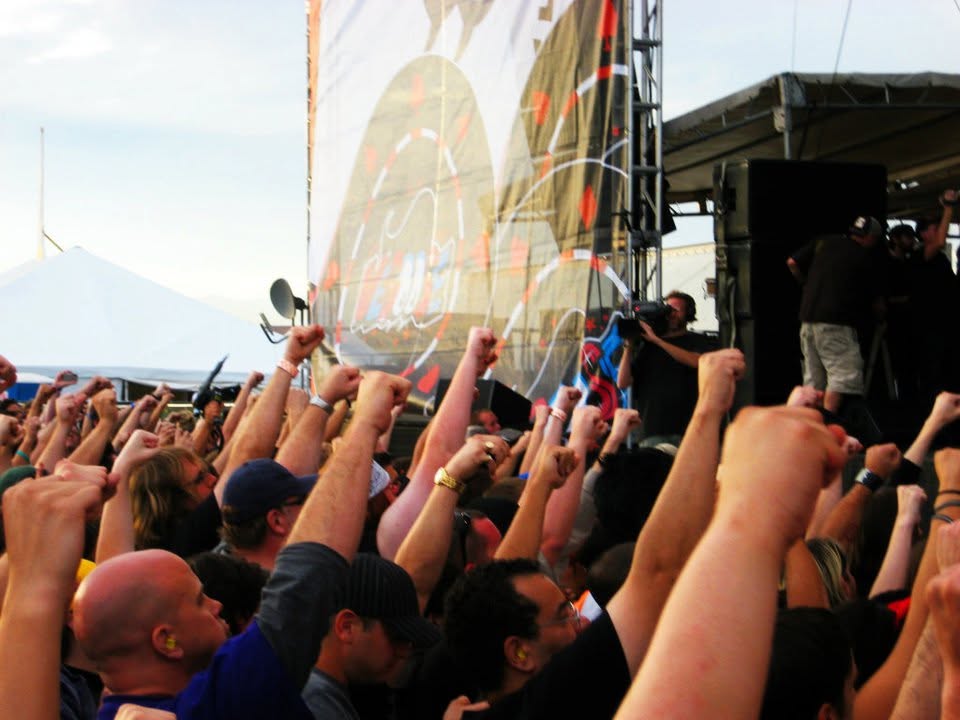 Public Enemy trackside, frame 4