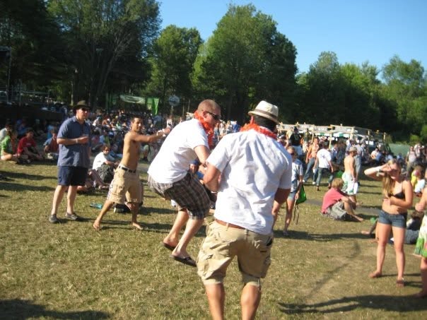 Rothbury 2008 live, frame 27