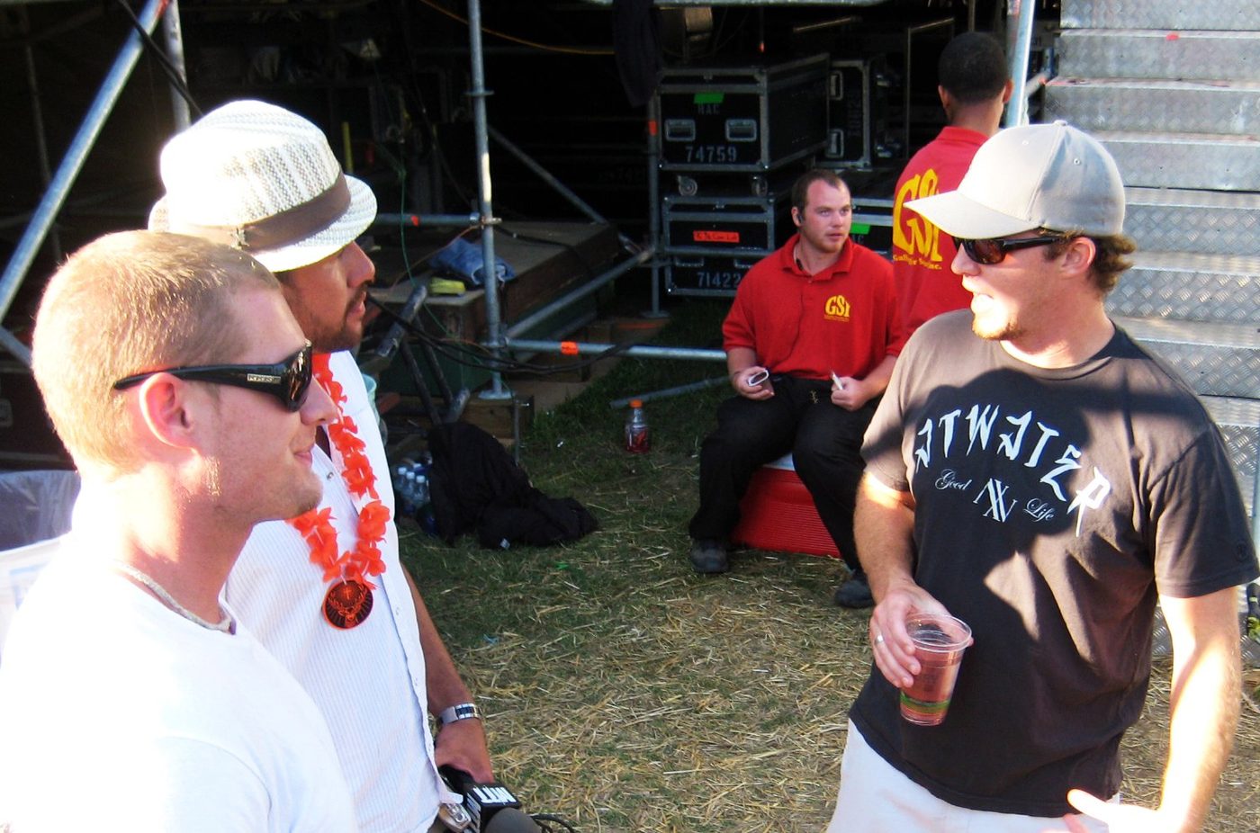 Slightly Stoopid trackside, frame 4