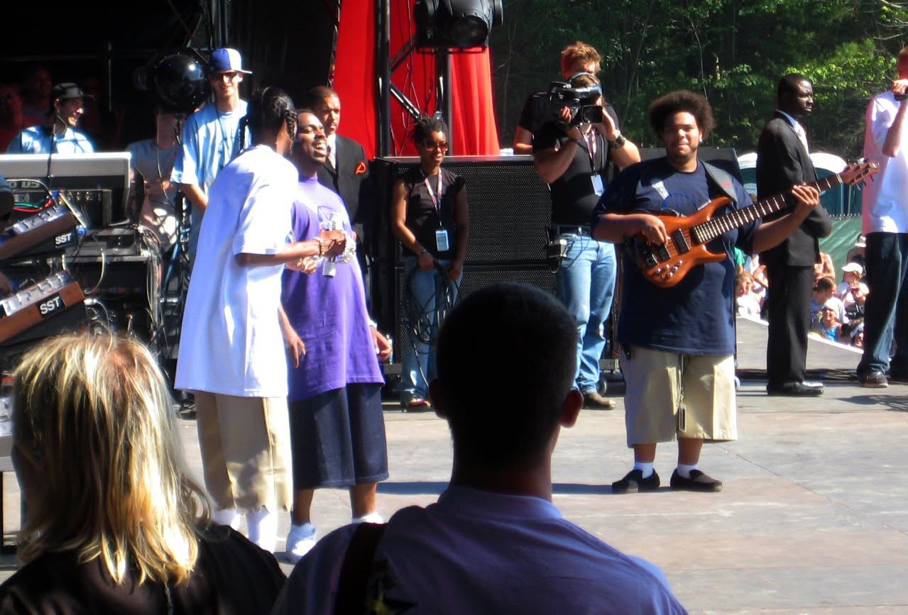 Snoop Dogg trackside, frame 20