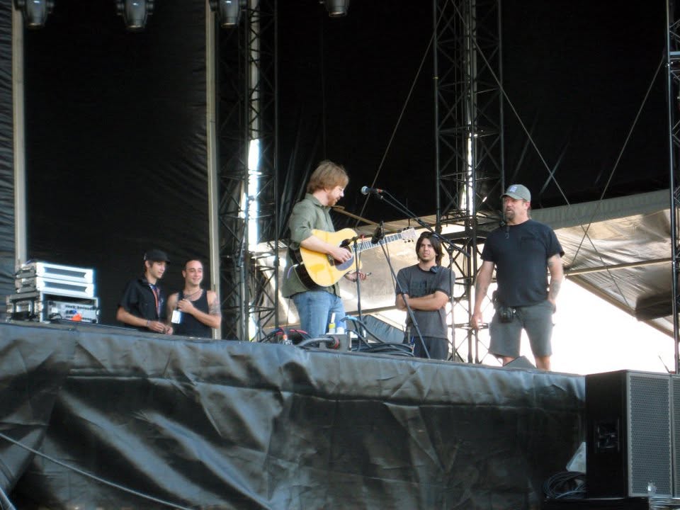 Trey Anastasio trackside, frame 3