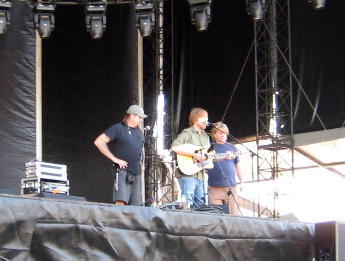 Trey Anastasio trackside, frame 5