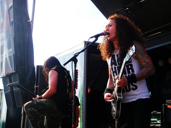 Trivium trackside, frame 4