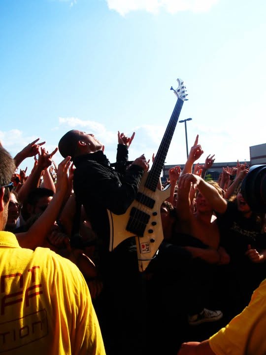 Trivium trackside, frame 5