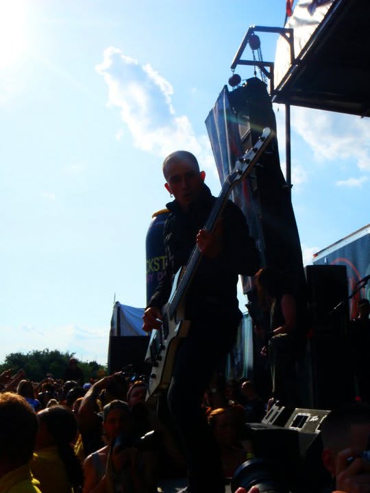 Trivium trackside, frame 6