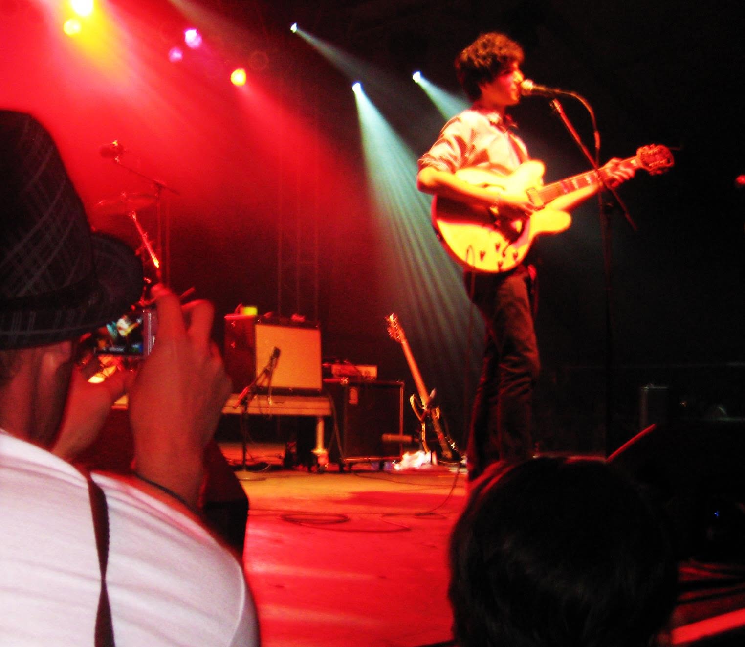 Vampire Weekend Photo Pit live, frame 12